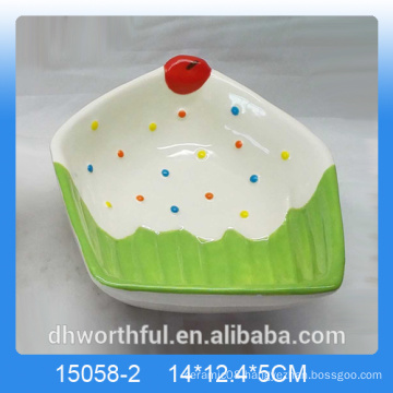 Home decoration ceramic fruit bowl with icecream figurine